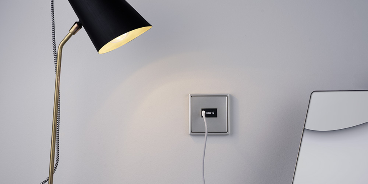 Ladegerät USB PD 60 bei Lim Prüftechnik GmbH in Griesheim