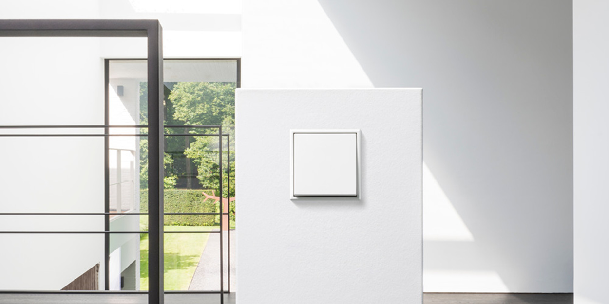 JUNG Schalterprogramme bei Lim Prüftechnik GmbH in Griesheim